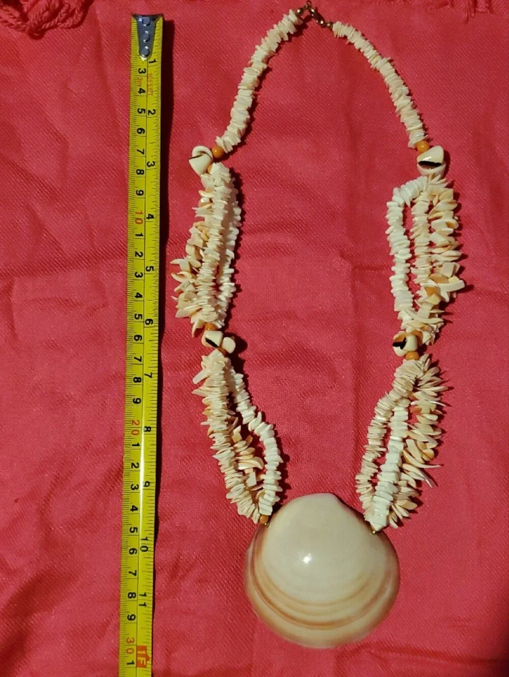 Mermaid's Boho Tide Multi-Strand Clam Shell Pendant Necklace in Cream